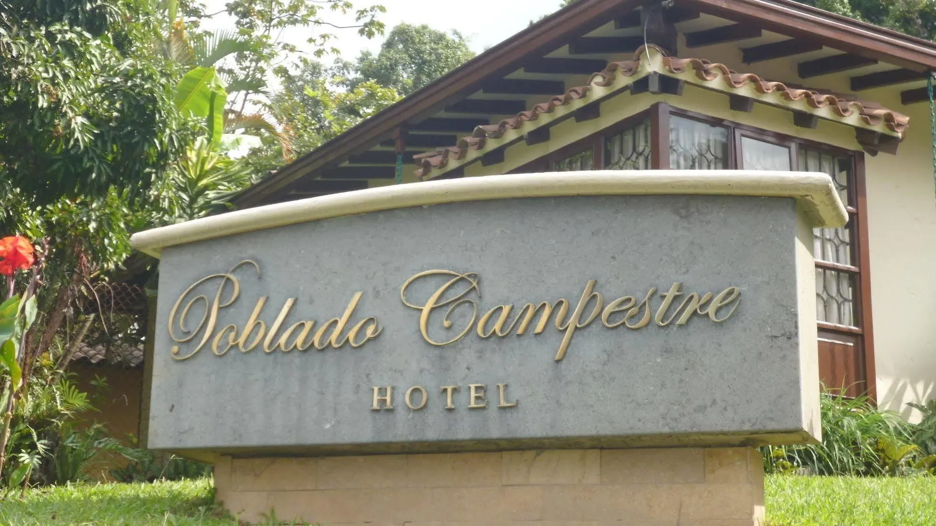 Hotel Poblado Campestre Medellin