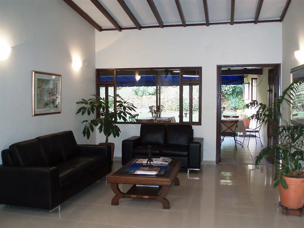 Hotel Poblado Campestre Medellín 3*,