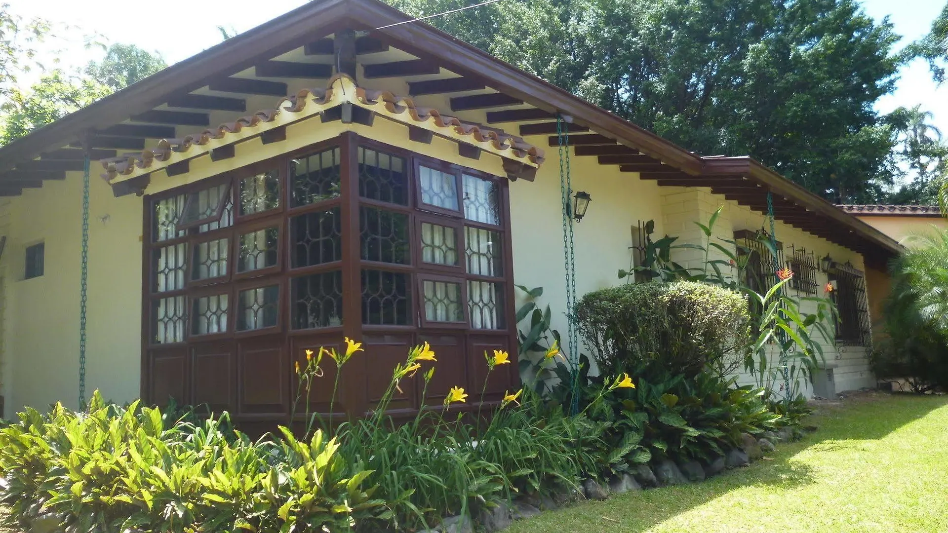 ***  Hotel Poblado Campestre Medellín Colombia