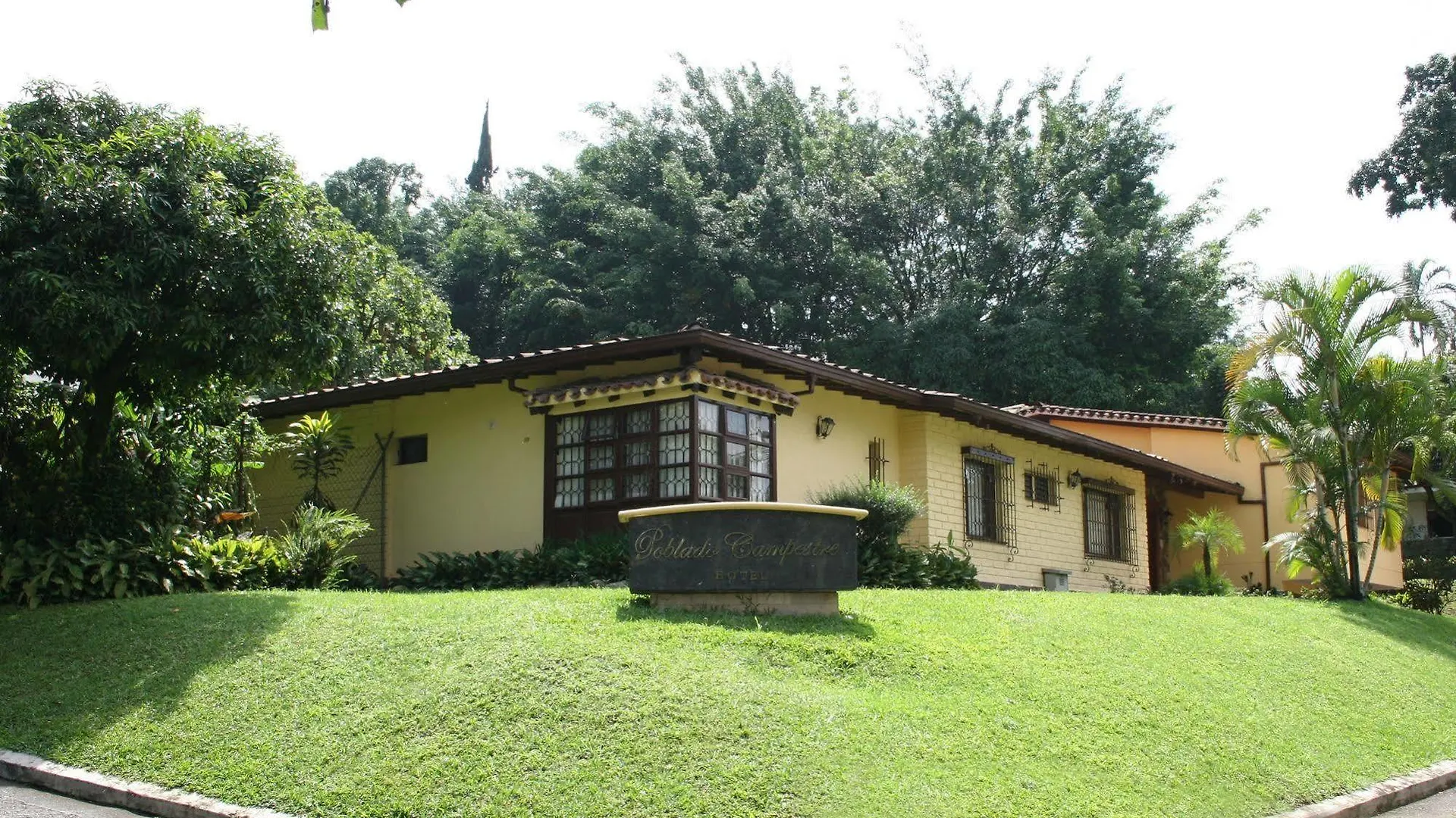 Hotel Poblado Campestre Medellín